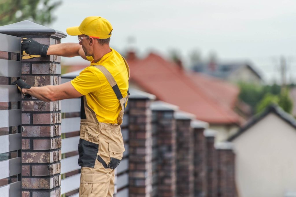 Residential decorative fence building